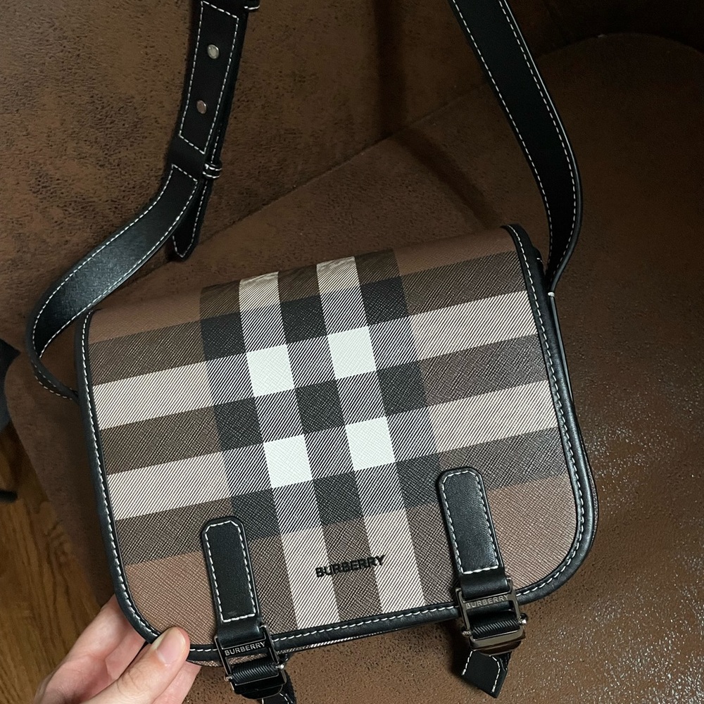 Burberry crossbody handbag